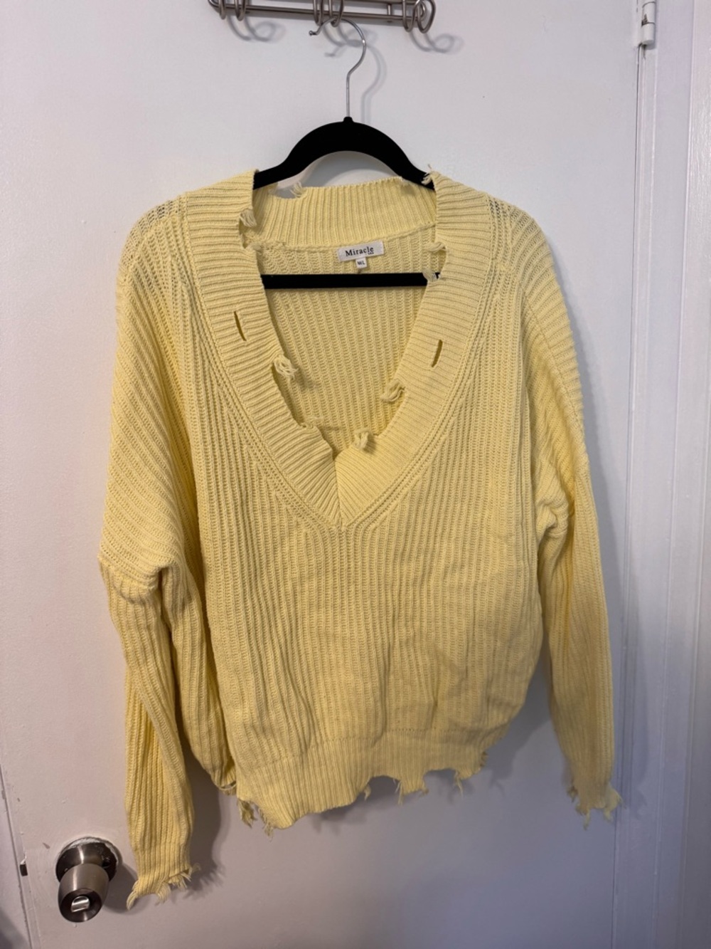 Miracle Distressed V-Neck Knit Sweater - Pale Yellow